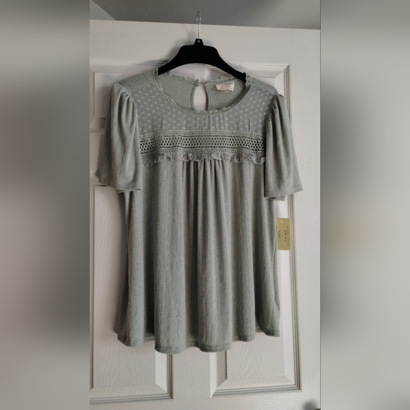 Women's Top Flower & Feather Brand - Picture 2 of 8